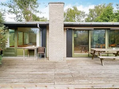 Billede 14 af 5 Person Holiday Home in Melby