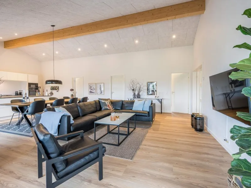 Billede 2 af 5 Star Holiday Home in Blavand