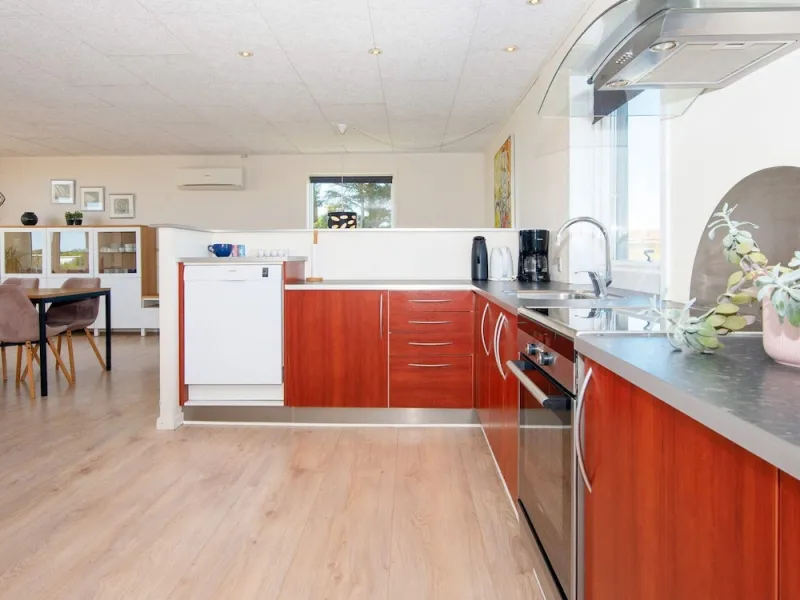 Billede 2 af 14 Person Holiday Home in Ringkobing