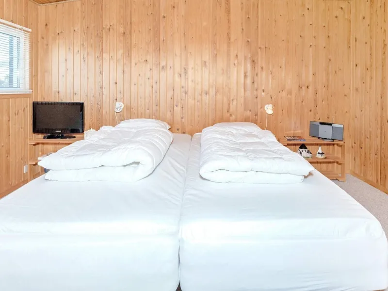 Billede 2 af 4 Person Holiday Home in Lokken