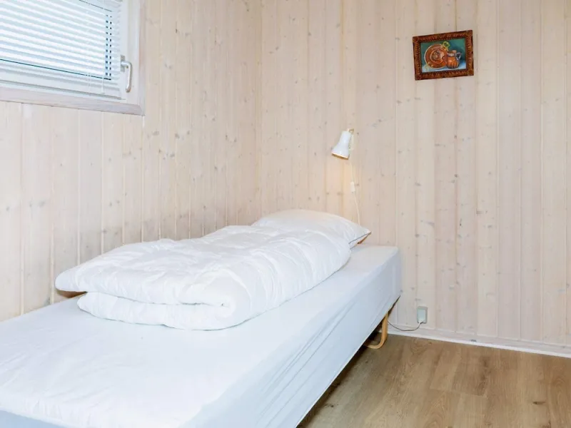 Billede 8 af 4 Person Holiday Home in Lokken