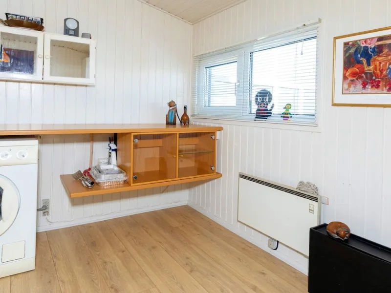 Billede 10 af 4 Person Holiday Home in Lokken