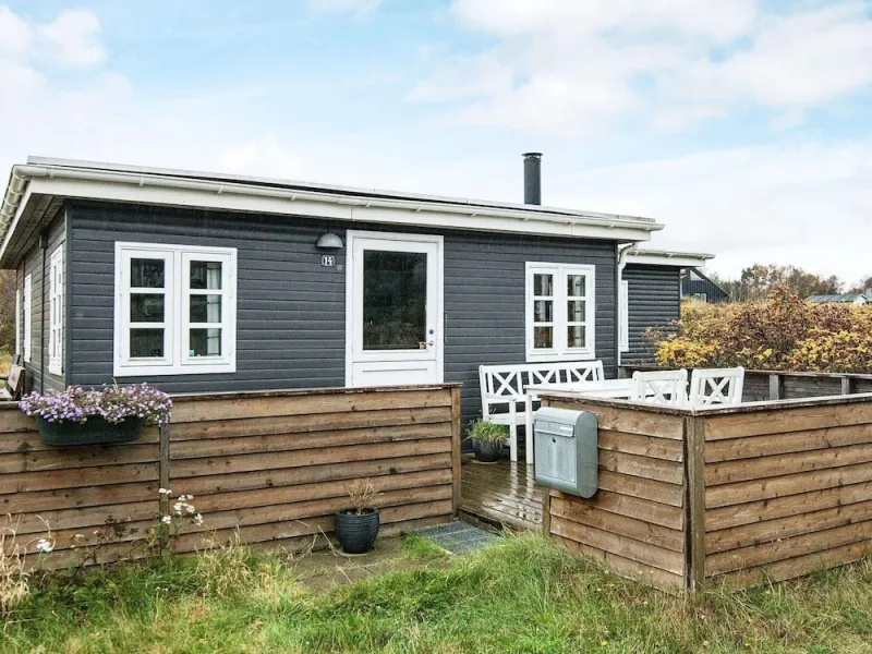 6 Person Holiday Home in Grenaa