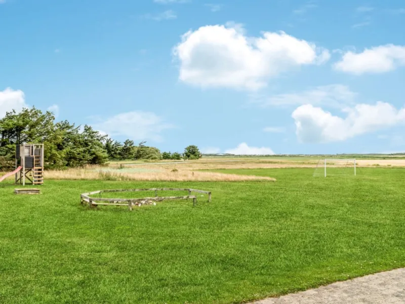 Billede 11 af 4 Star Holiday Home in Harboore