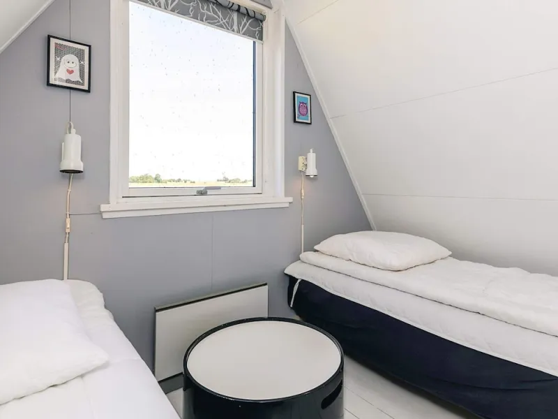 Billede 9 af 4 Person Holiday Home in Gedser