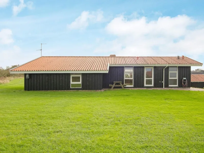 Billede 2 af 6 Person Holiday Home in Lemvig-by Traum