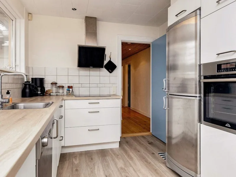 Billede 6 af 6 Person Holiday Home in Albaek