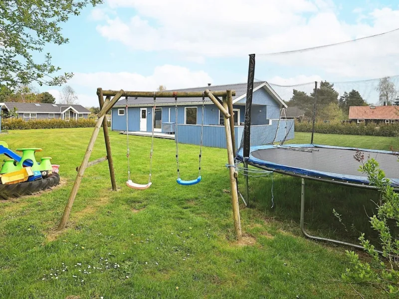Billede 2 af 10 Person Holiday Home in Vaeggerlose