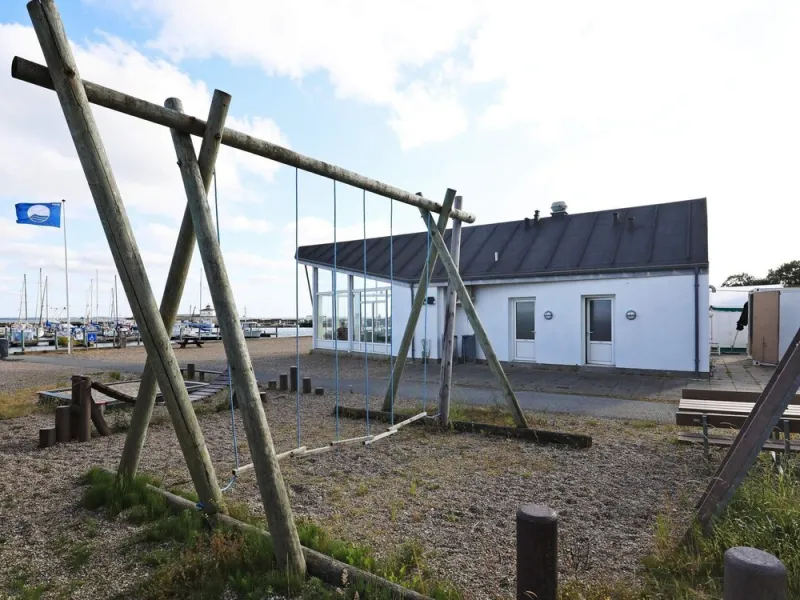 Billede 21 af 6 Person Holiday Home in Oster Assels