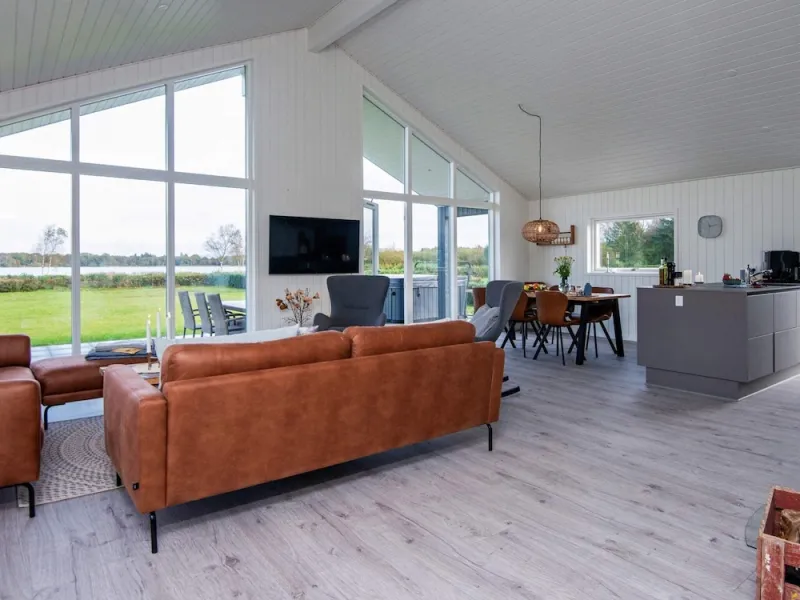 Billede 30 af Stylish Lakeview Retreat-by Traum