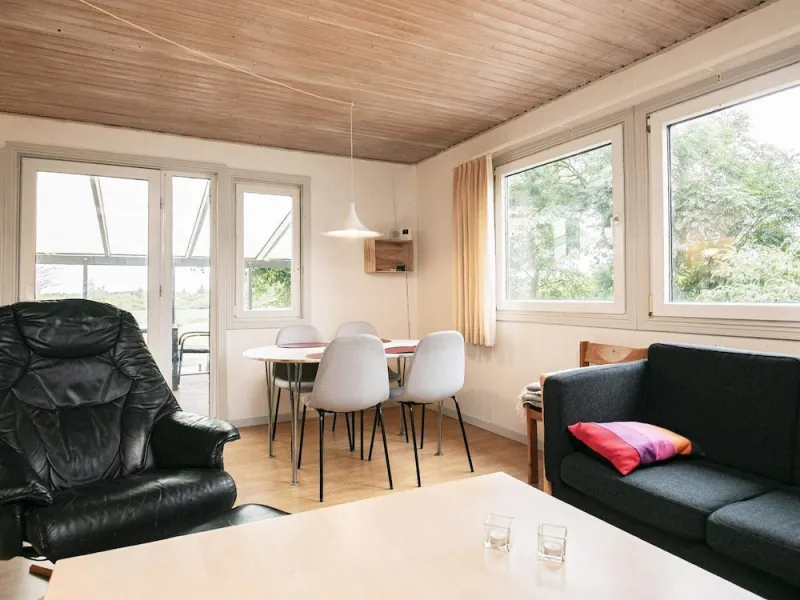 5 Person Holiday Home in Thyholm-by Traum photo 21