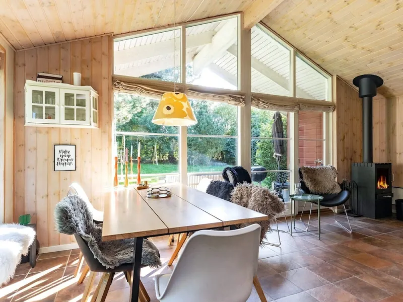 8 Person Holiday Home in Logstor photo 12