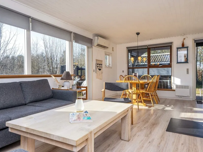 Billede 13 af 5 Person Holiday Home in Ansager