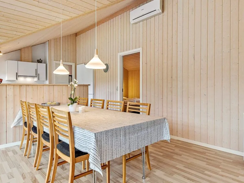 Billede 23 af 8 Person Holiday Home in Ansager