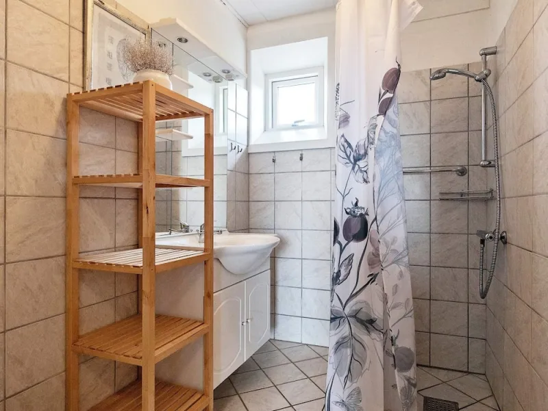 Billede 3 af 8 Person Holiday Home in Ebberup