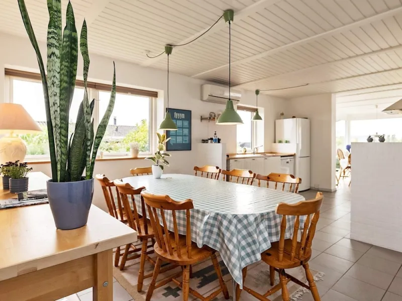 Billede 5 af 8 Person Holiday Home in Ebberup