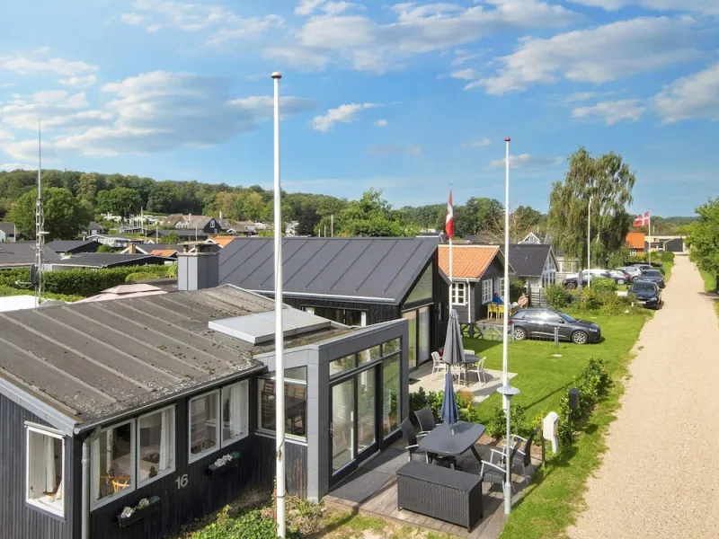 Billede 6 af 6 Person Holiday Home in Sjolund
