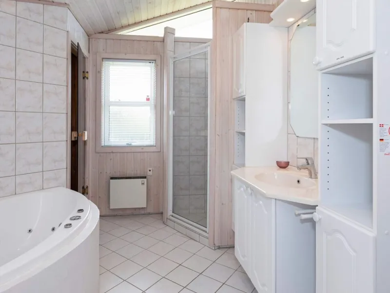 Billede 7 af 7 Person Holiday Home in Logstor