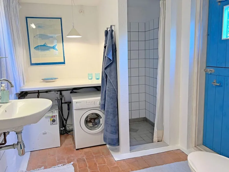 5 Person Holiday Home in Allinge photo 8