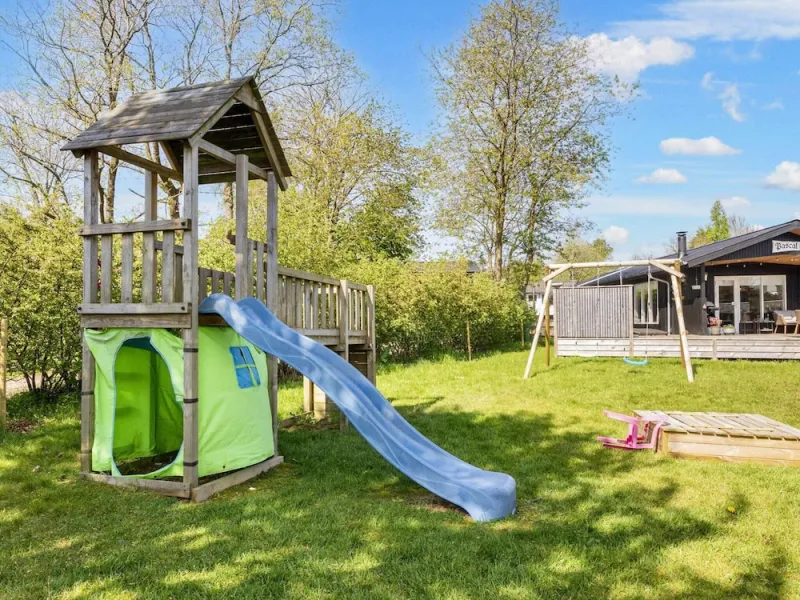 Billede 9 af 6 Person Holiday Home in Hojslev