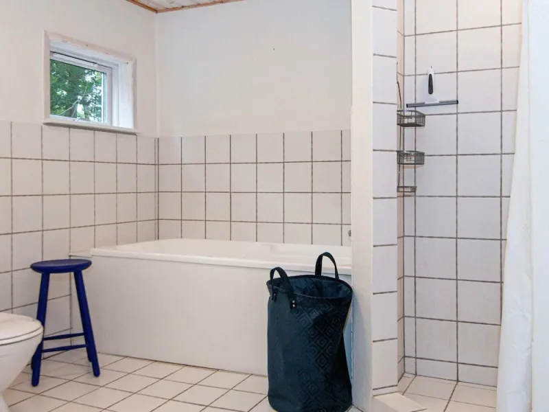 Billede 12 af 6 Person Holiday Home in Glesborg