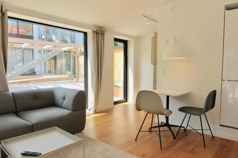 Billede 10 af Private 1-bed Townhouse w Terraces
