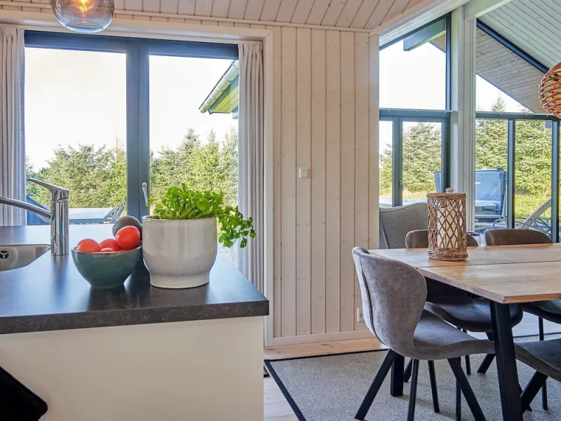 Billede 10 af 8 Person Holiday Home in Aakirkeby