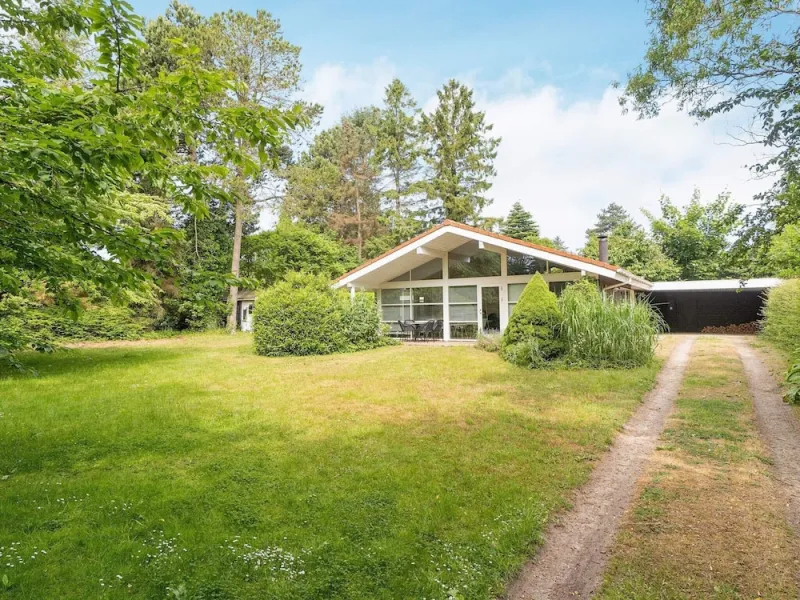 Billede 2 af 8 Person Holiday Home in Gilleleje