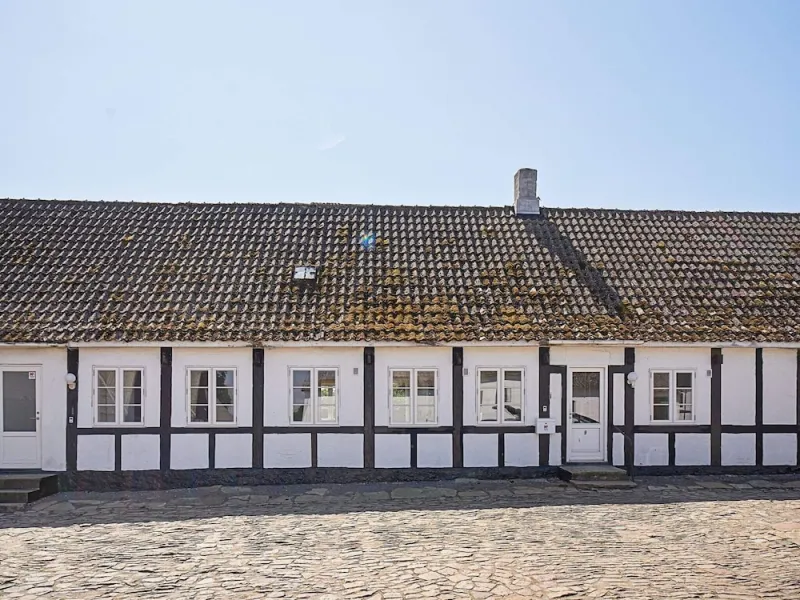 Billede 3 af 6 Person Holiday Home in Aakirkeby