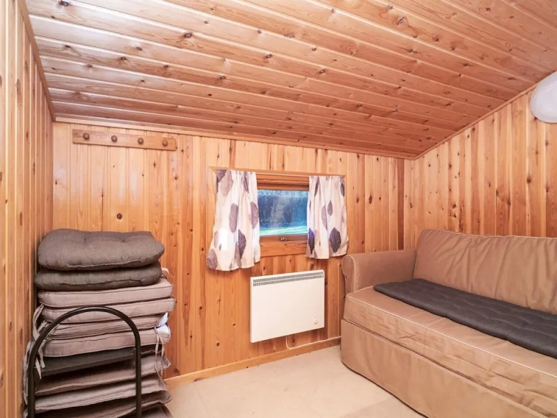Billede 10 af 5 Person Holiday Home in Follenslev