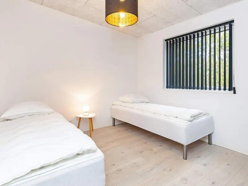 Billede 5 af 9 Person Holiday Home in Vaeggerlose