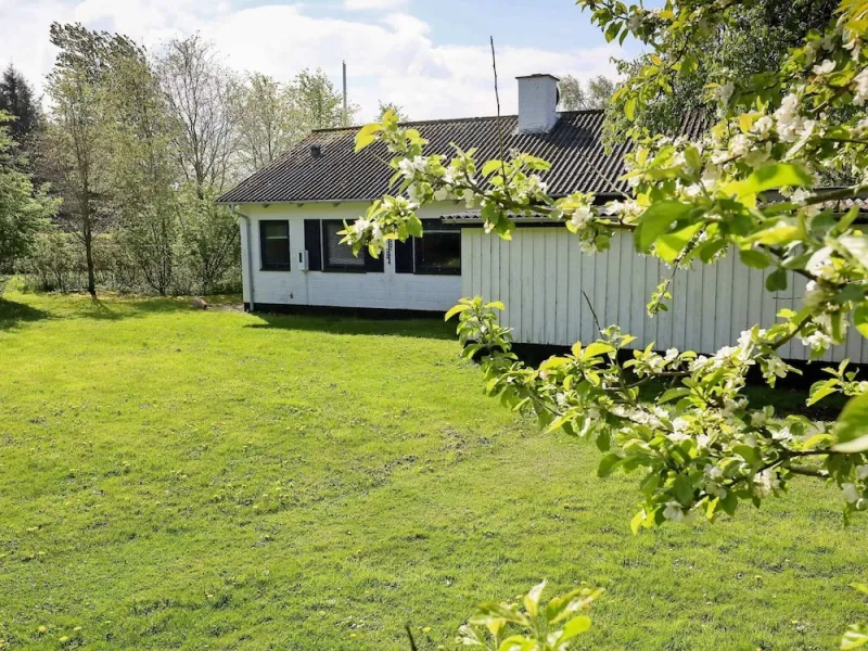 Billede 7 af Refreshing Holiday Home in Spøttrup near Sea