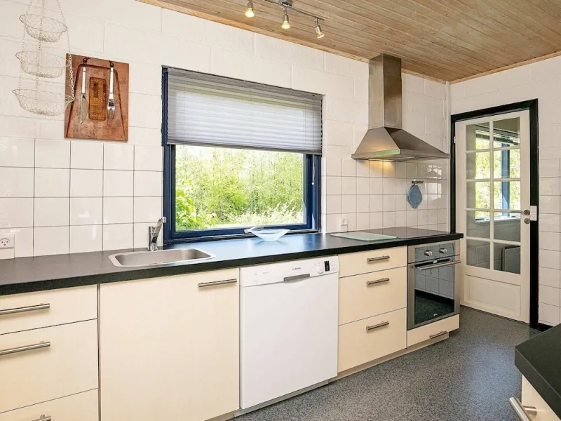 Billede 23 af Refreshing Holiday Home in Spøttrup near Sea