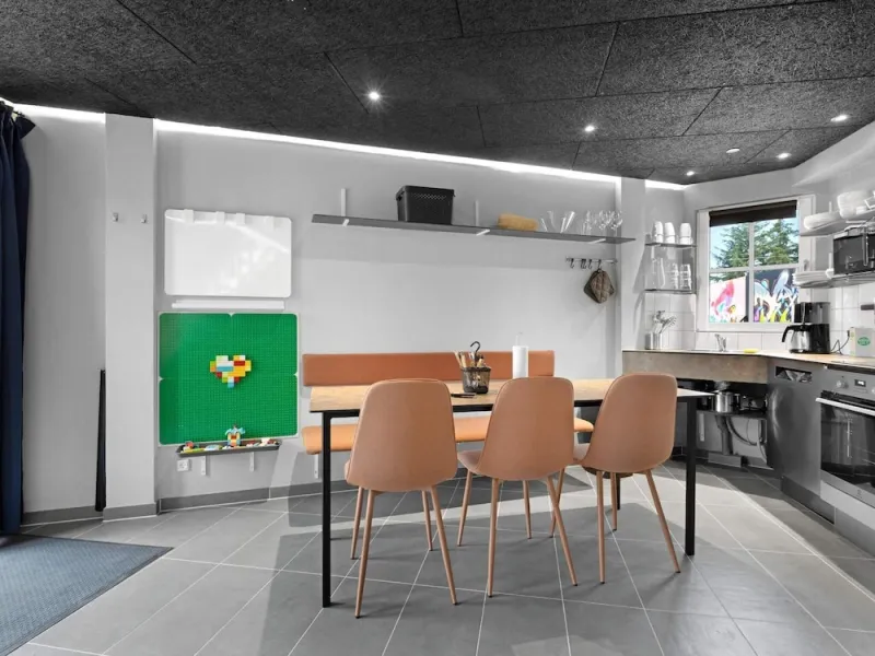Billede 30 af Beautiful Holiday Home With Sun-facing Terrace