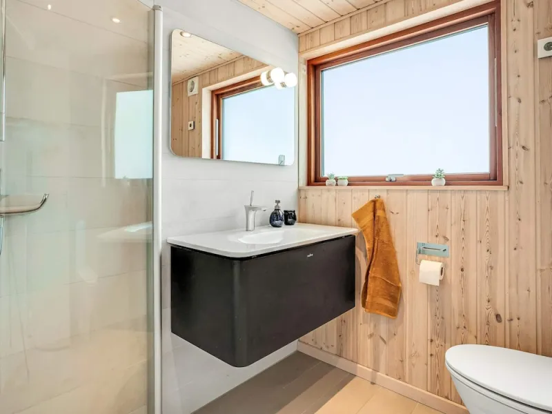 Billede 4 af 5 Star Holiday Home in Vaeggerlose
