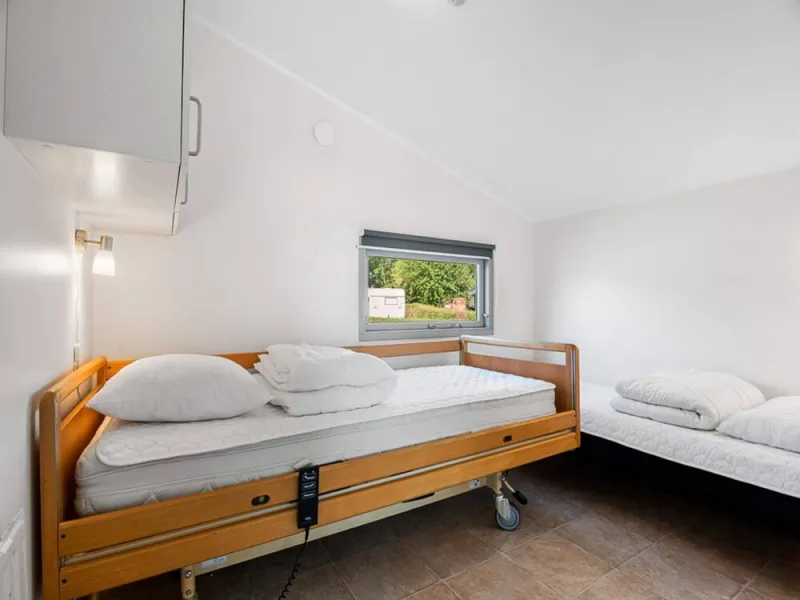 Billede 13 af 6 Person Holiday Park Home in Holbaek