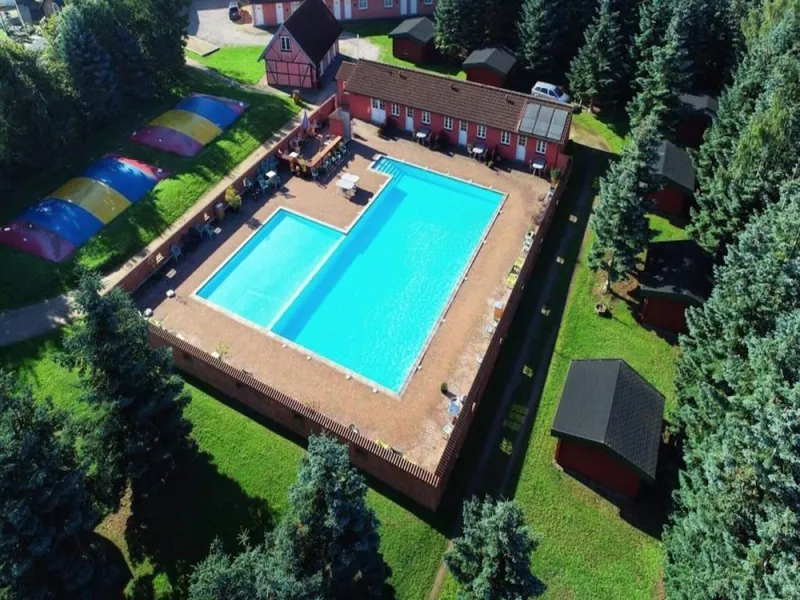Billede 18 af Splendid Cabin in Camping Resort