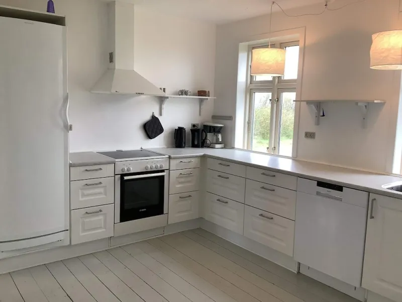 Billede 2 af 8 Person Holiday Home in Roslev