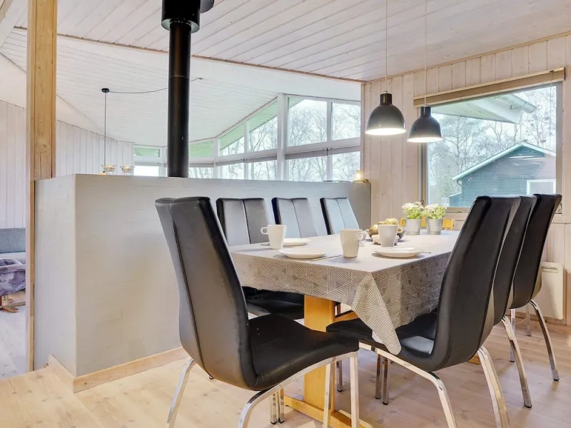 Billede 3 af 8 Person Holiday Home in Saeby