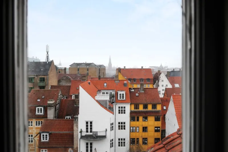 Billede 33 af The Apartment Upstairs Canal Penthouse in Copenhagen