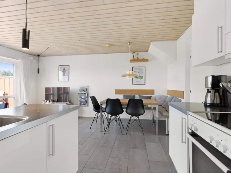 Billede 4 af 5 Star Holiday Home in Lokken