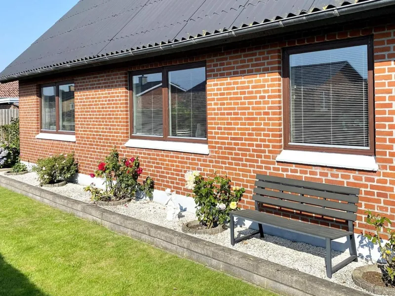 10 person holiday home in Ålbæk-By Traum