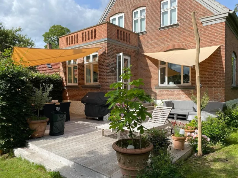 Billede 27 af Din egen villa, spa, ude bruser, have & elbil-lader