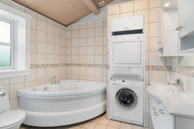 Billede 12 af Summer Cottage With Jacuzzi And Sauna