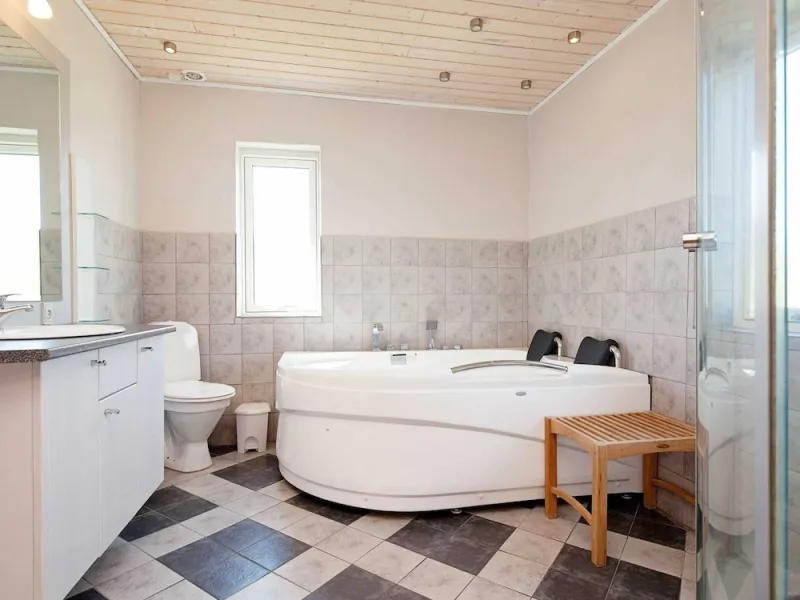 Billede 8 af 12 Person Holiday Home in Harboore