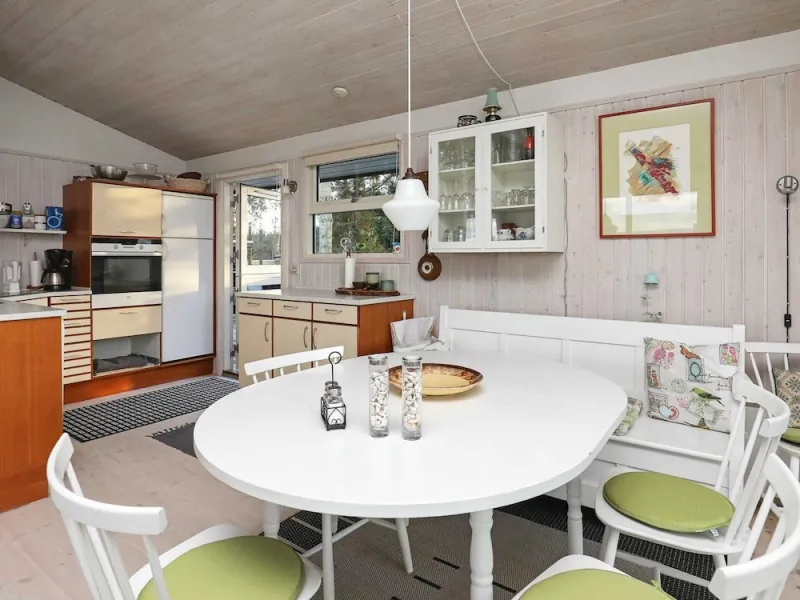 Billede 8 af Inviting Holiday Home in Hirtshals near Sea