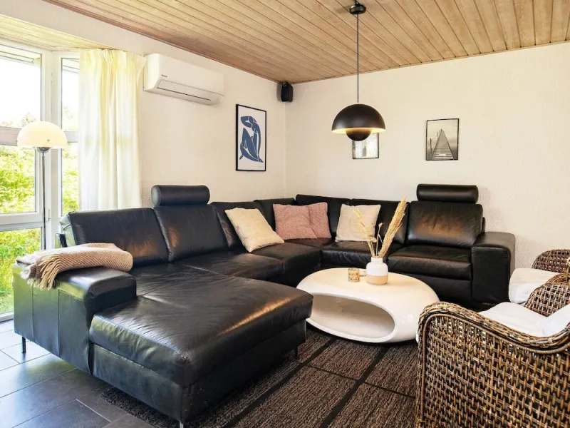 Billede 8 af 10 Person Holiday Home in Blavand