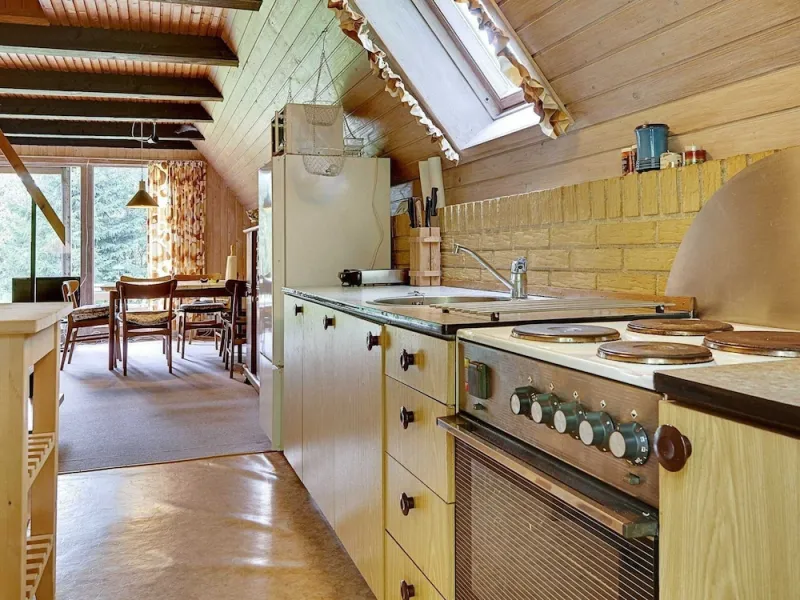 Billede 13 af Spacious Holiday Home in Aakirkeby near Sea