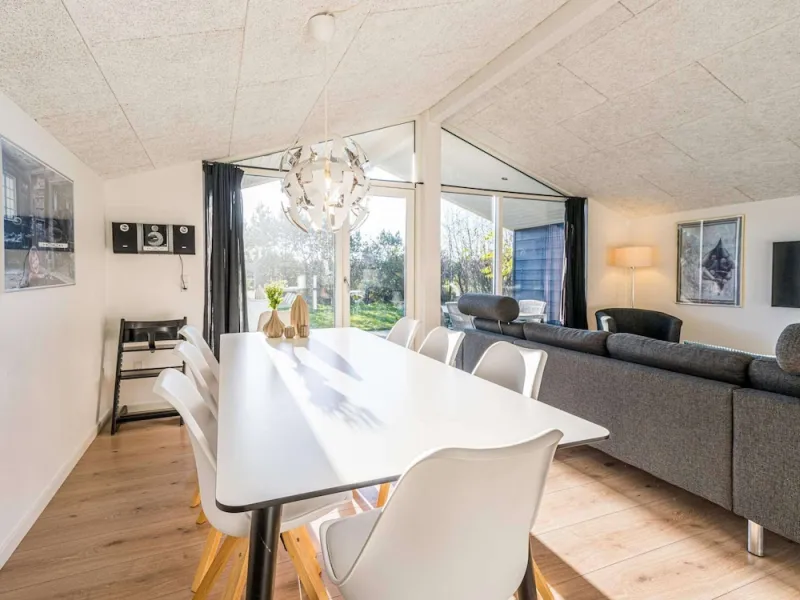 Billede 6 af 8 Person Holiday Home in Blavand