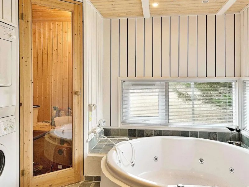 Billede 22 af 6 Person Holiday Home in Albaek